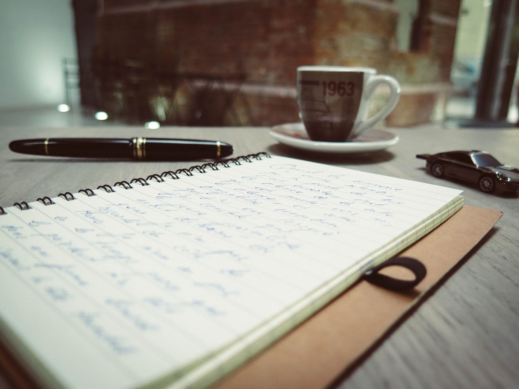 Tips for Writing Biology Lab Reports That Score Top Marks